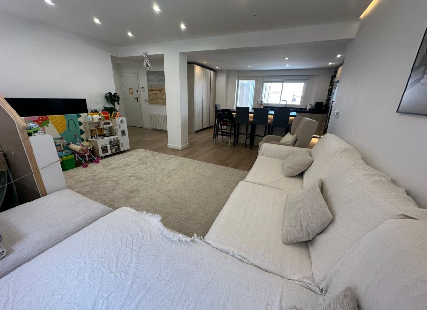 Odsprzedaż - Apartament - Valencia - Exposició