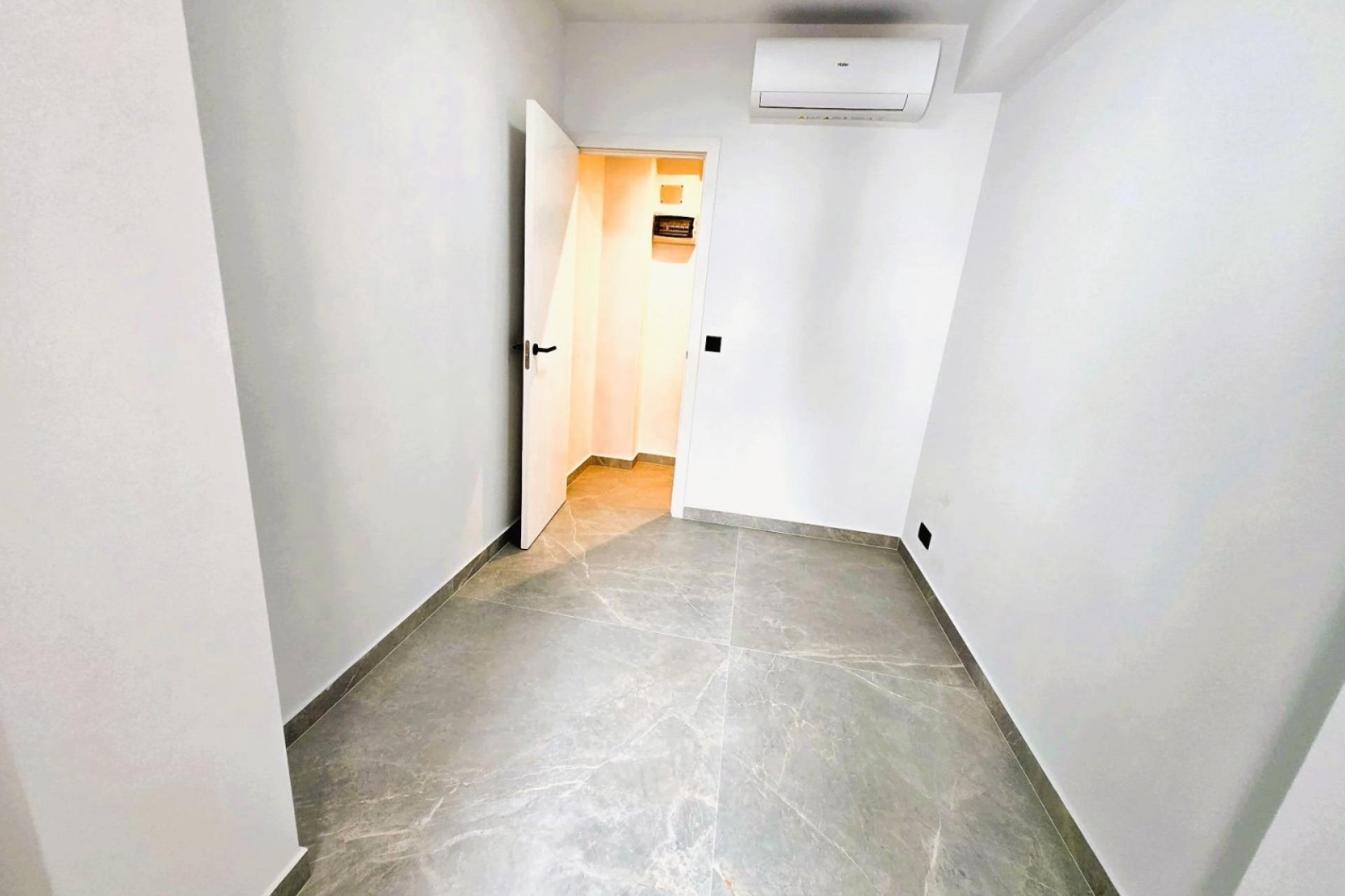 Odsprzedaż - Apartament - Valencia - Foios