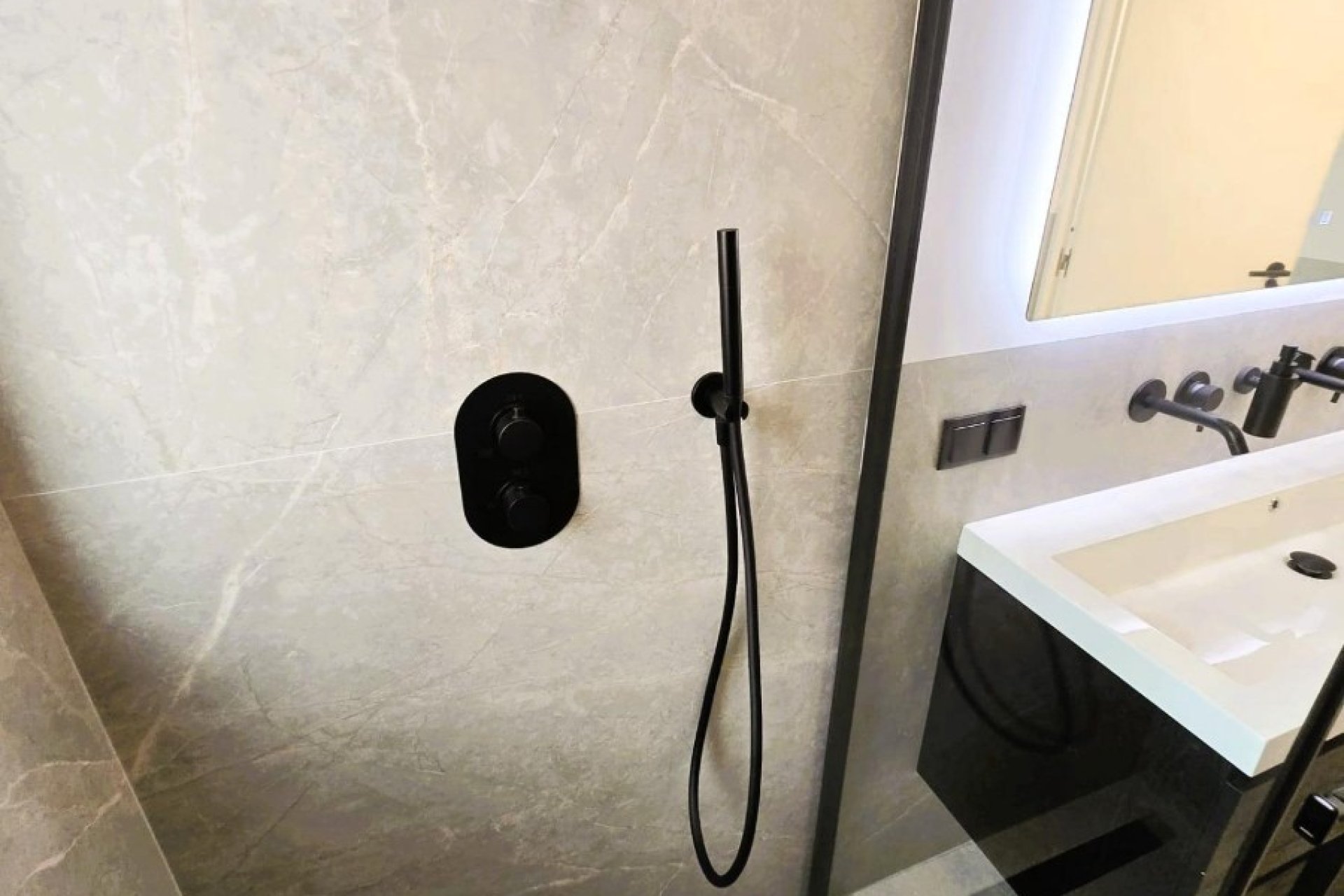 Odsprzedaż - Apartament - Valencia - Foios