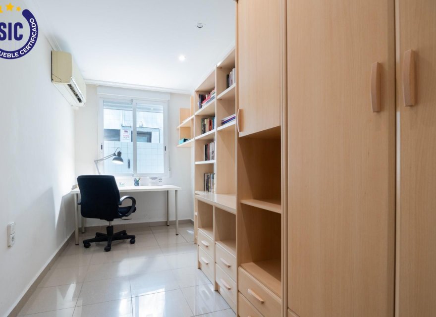 Odsprzedaż - Apartament - Valencia - l'Eixample