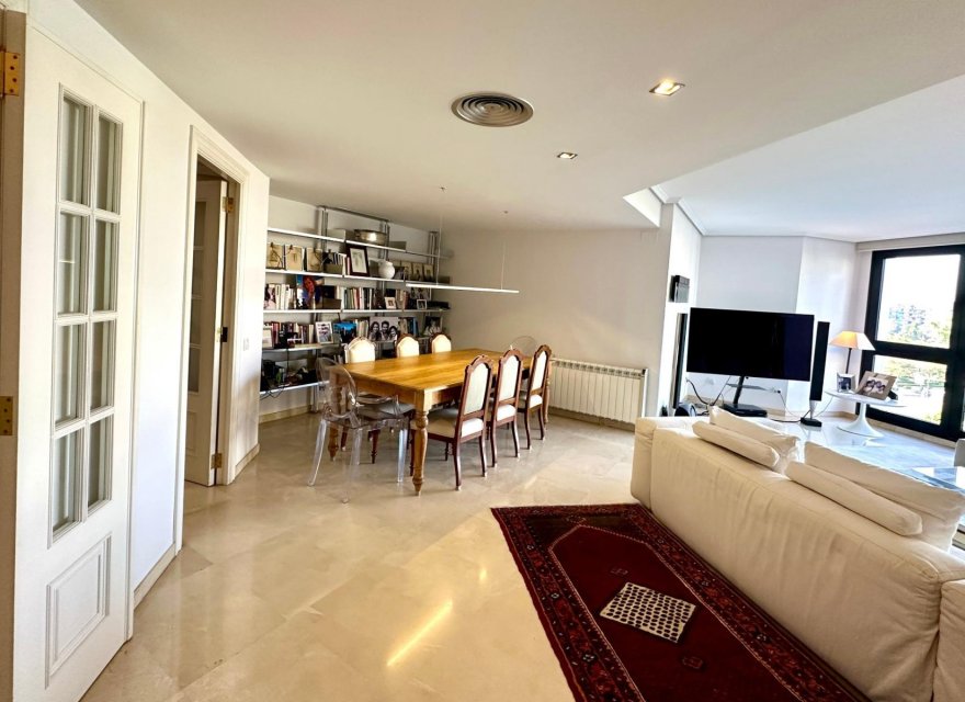 Odsprzedaż - Apartament - Valencia - La Alameda
