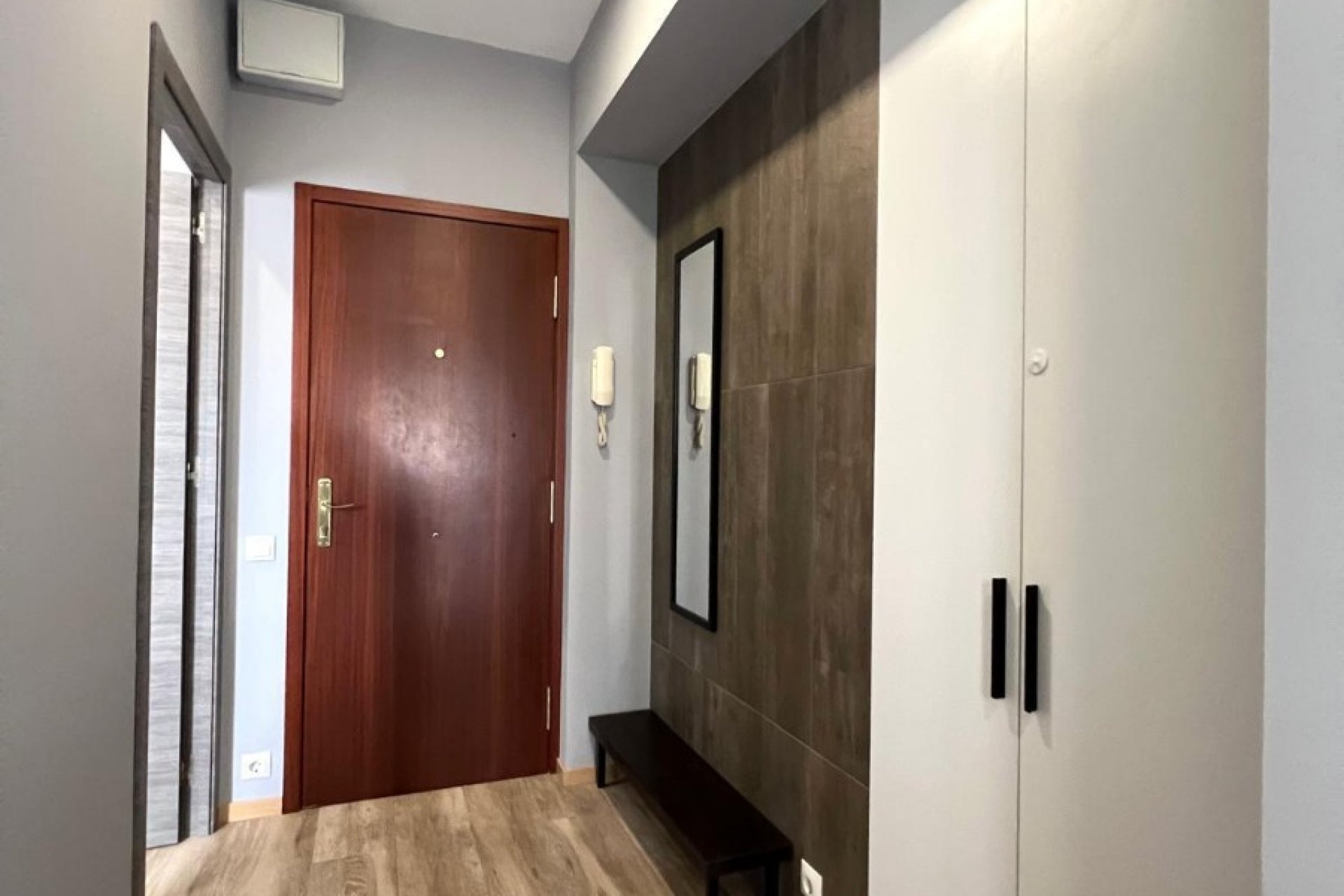 Odsprzedaż - Apartament - Valencia - Mislata