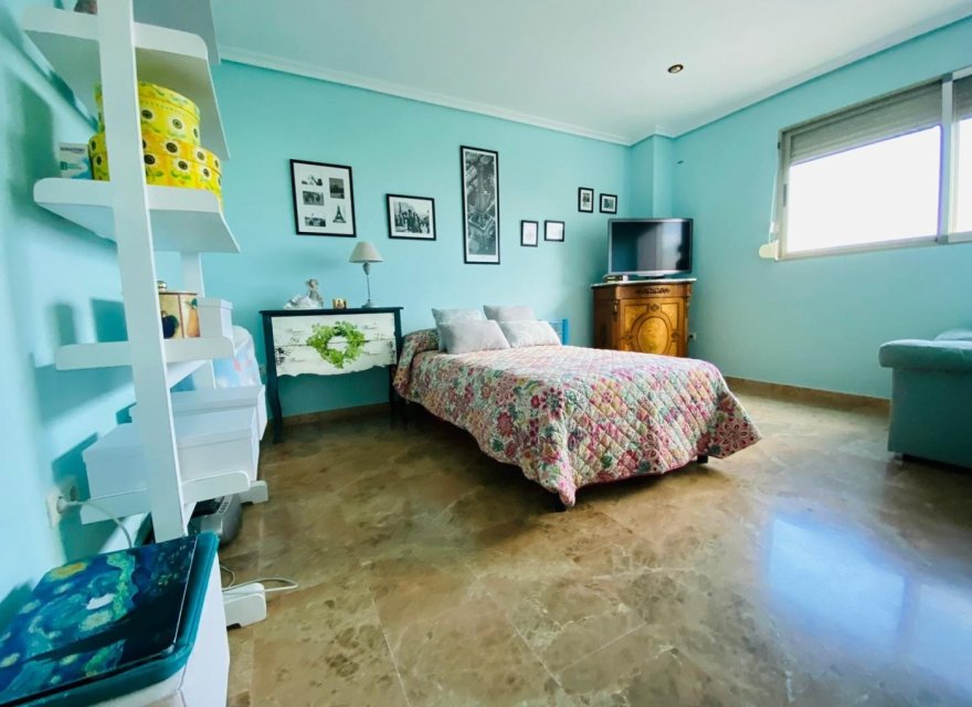 Odsprzedaż - Apartament - Valencia - Nou Campanar