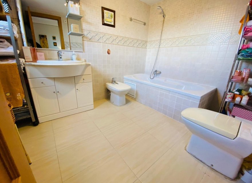 Odsprzedaż - Apartament - Valencia - Nou Campanar