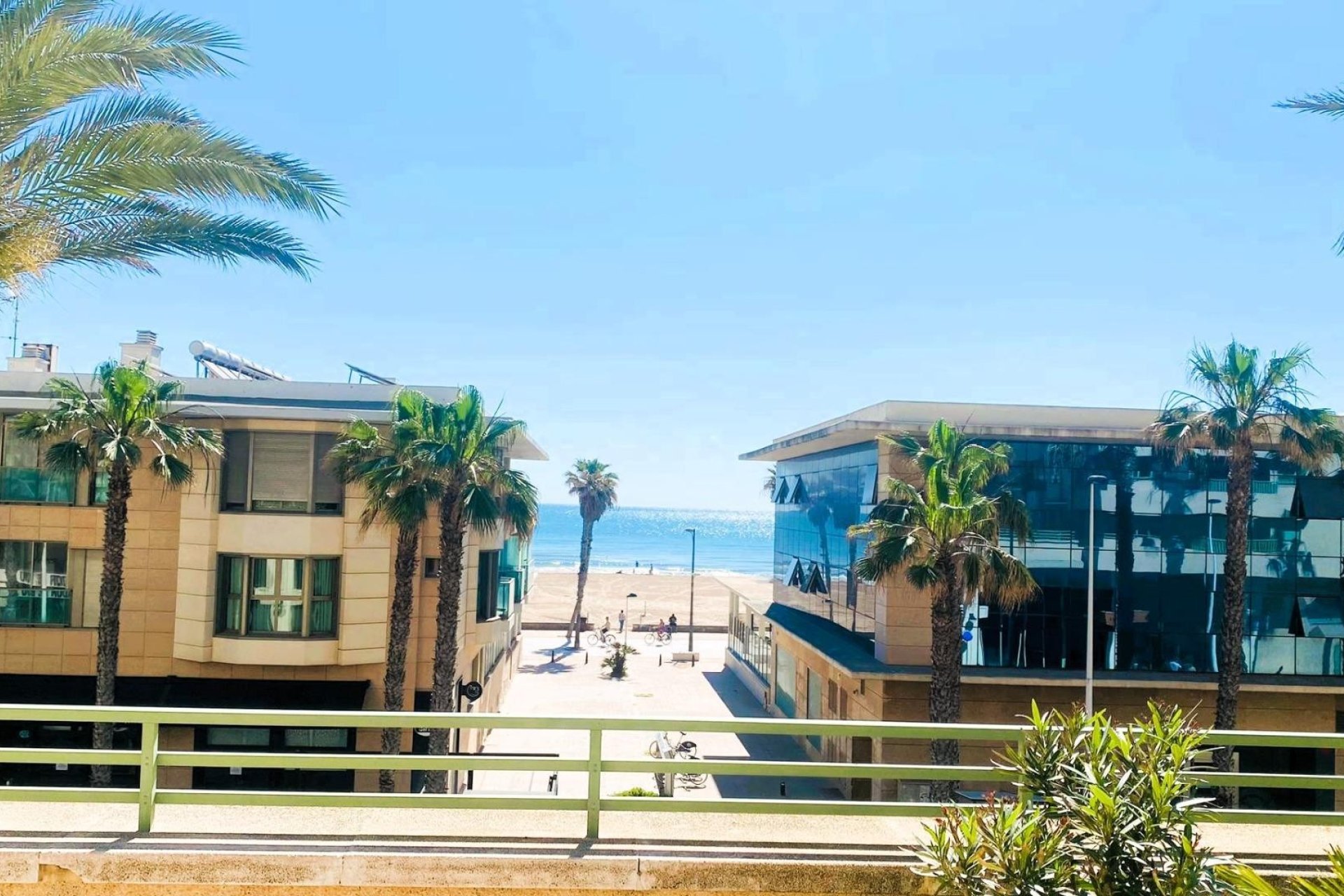 Odsprzedaż - Apartament - Valencia - Plaża La Patacona