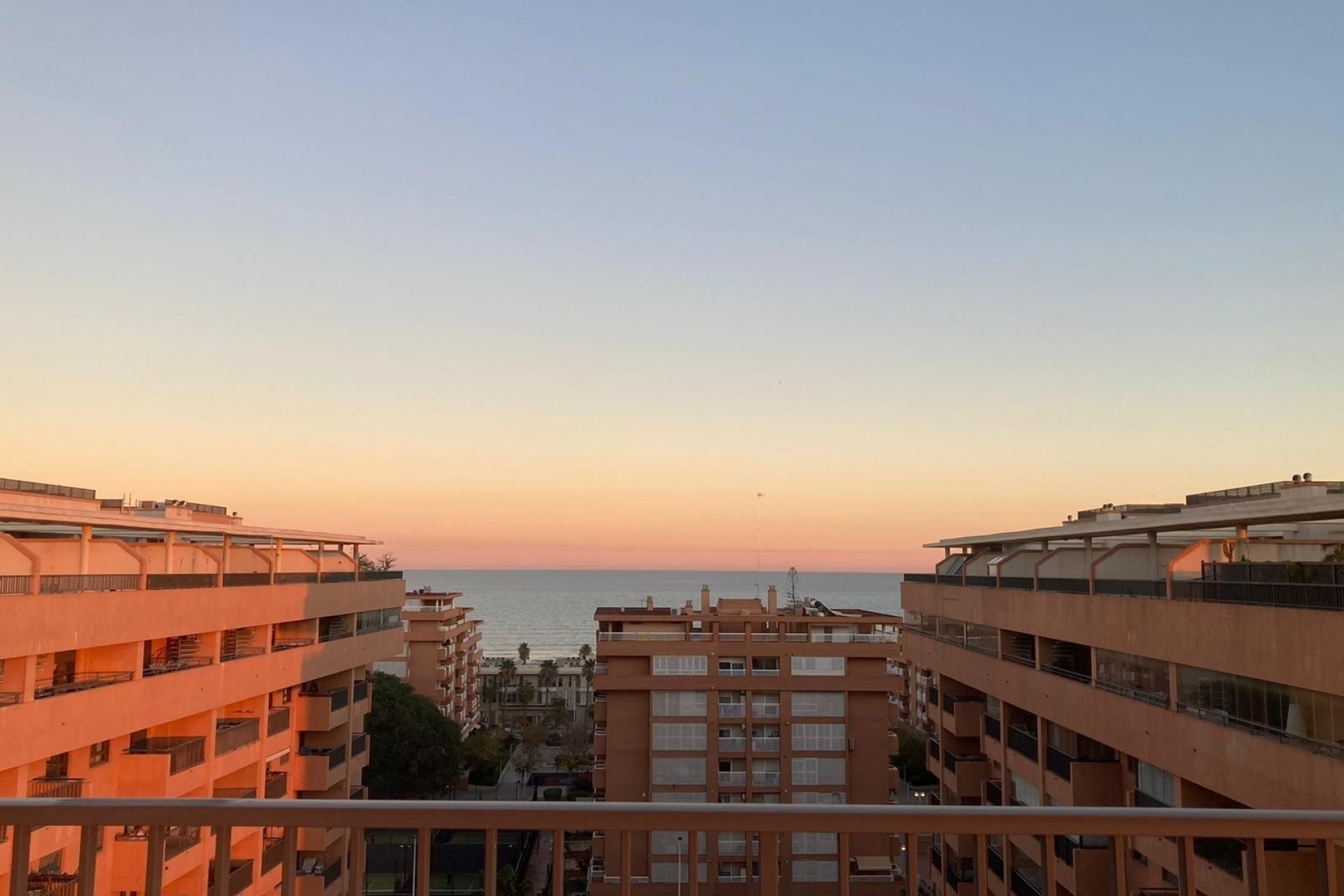 Odsprzedaż - Apartament - Valencia - Plaża La Patacona