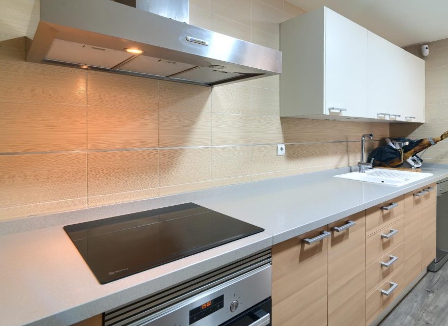 Odsprzedaż - Apartament - Valencia - Quatre Carreres