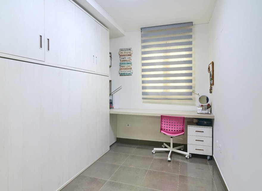 Odsprzedaż - Apartament - Valencia - Quatre Carreres