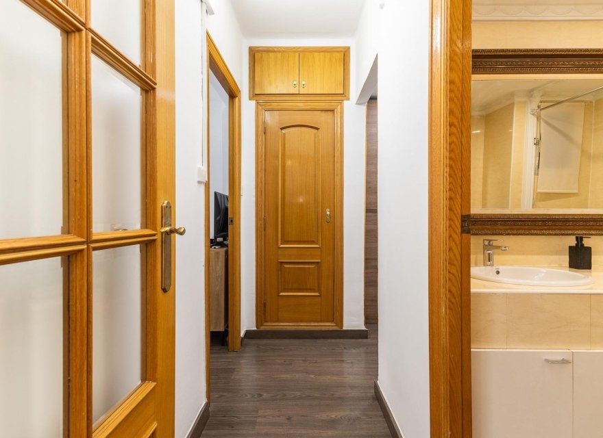 Odsprzedaż - Apartament - Valencia - Quatre Carreres