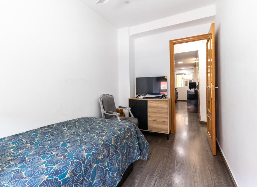 Odsprzedaż - Apartament - Valencia - Quatre Carreres