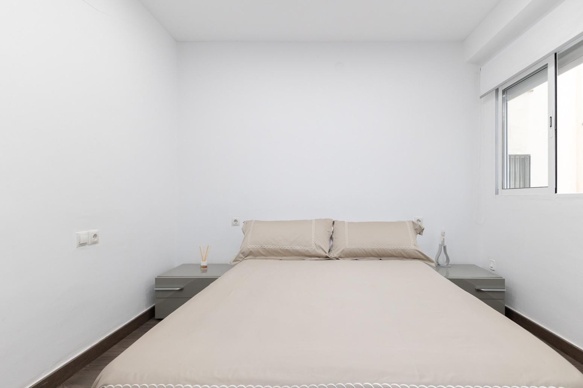 Odsprzedaż - Apartament - Valencia - Quatre Carreres