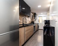 Odsprzedaż - Apartament - Valencia - Quatre Carreres