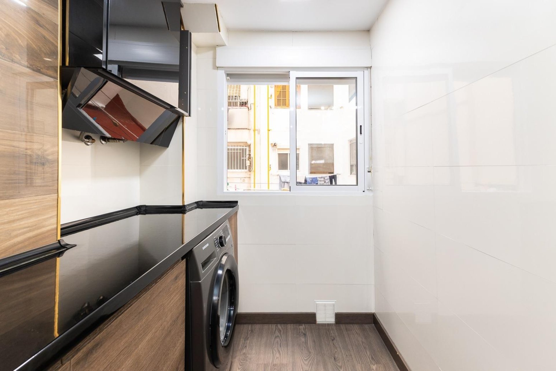 Odsprzedaż - Apartament - Valencia - Quatre Carreres