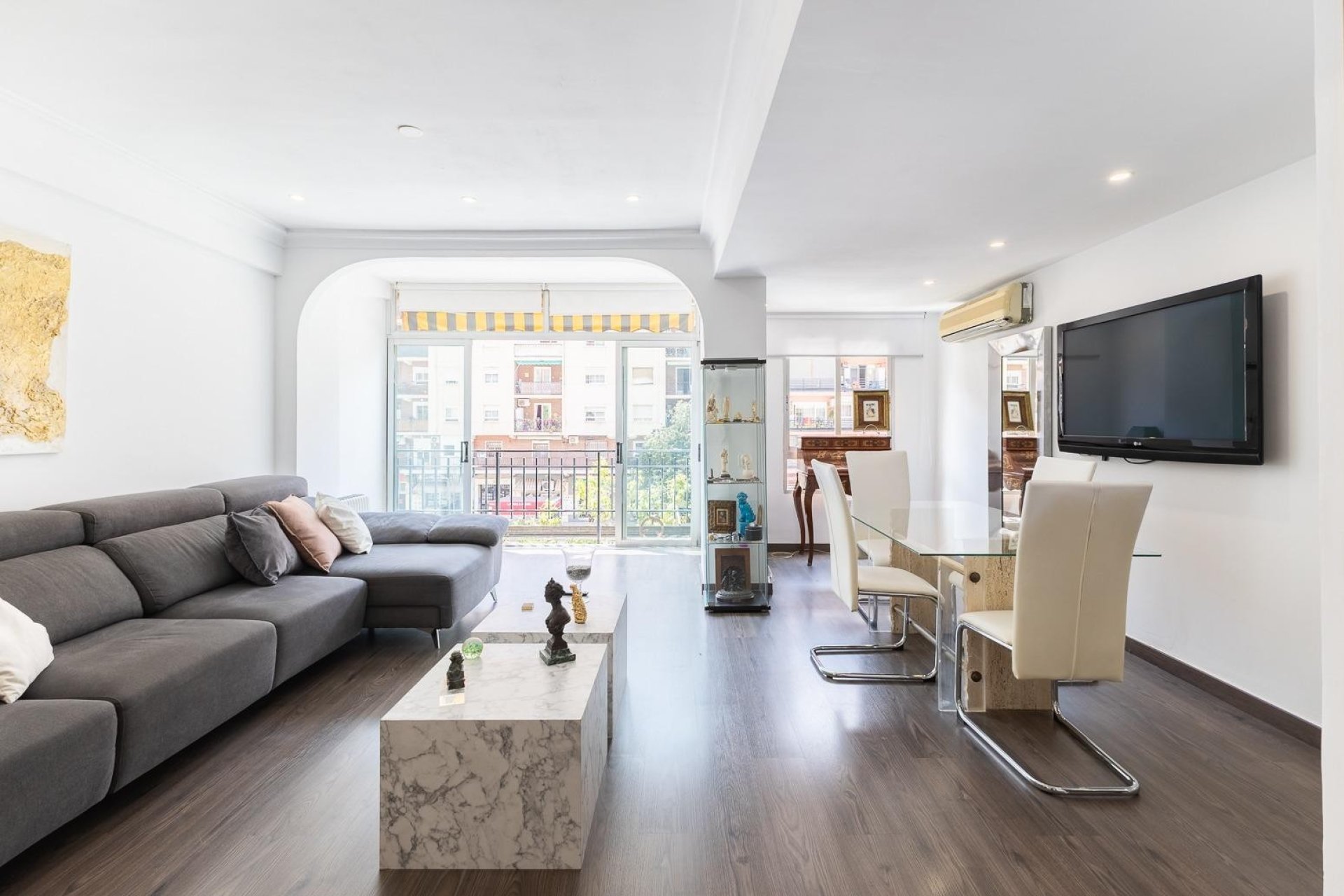 Odsprzedaż - Apartament - Valencia - Quatre Carreres