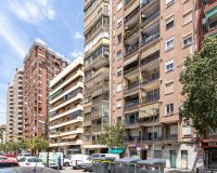 Odsprzedaż - Apartament - Valencia - Quatre Carreres