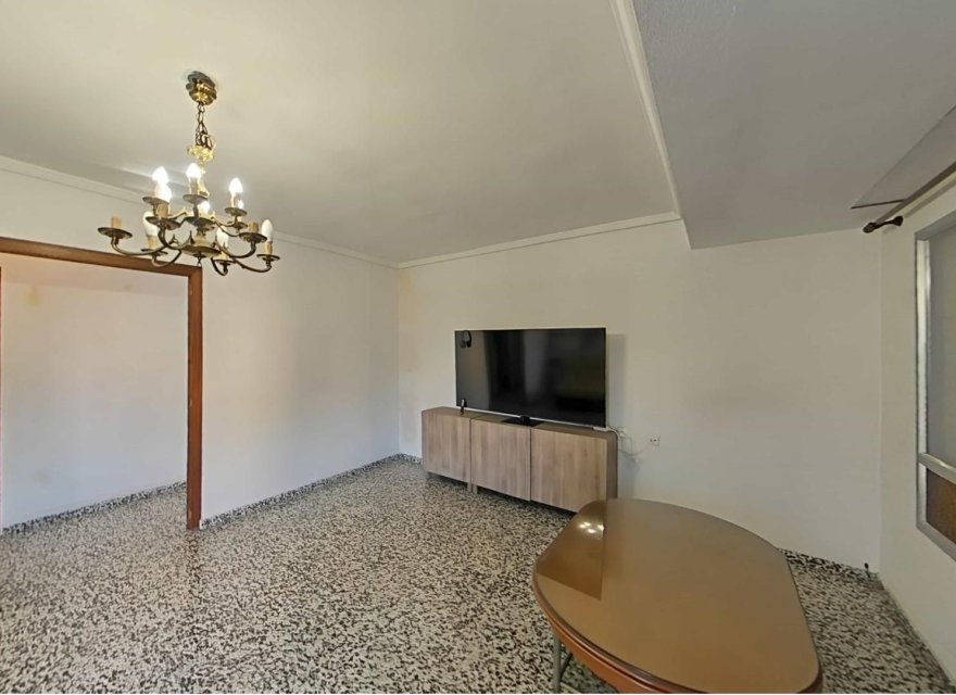 Odsprzedaż - Apartament - Valencia - Torrefiel