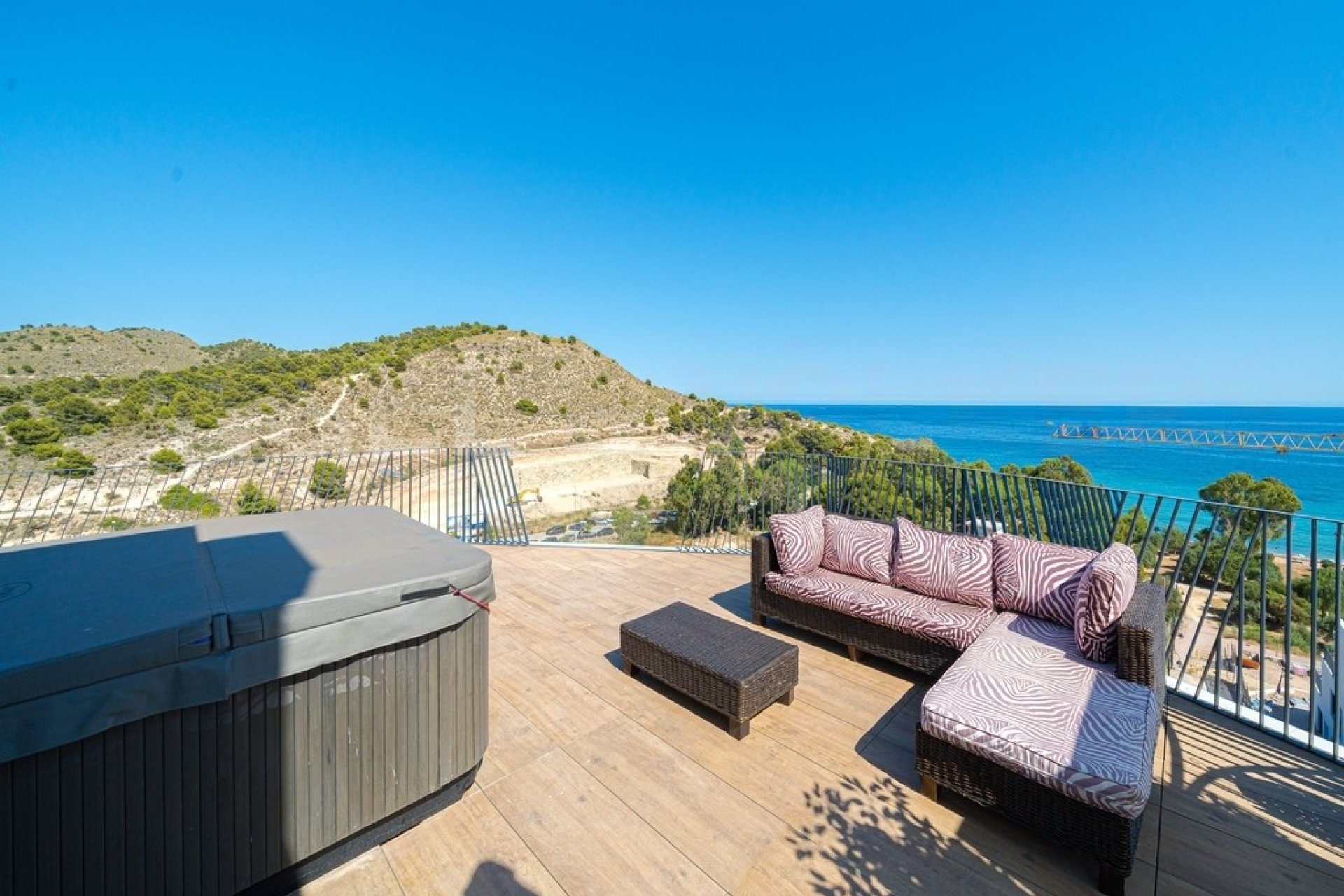 Odsprzedaż - Apartament - Villajoyosa