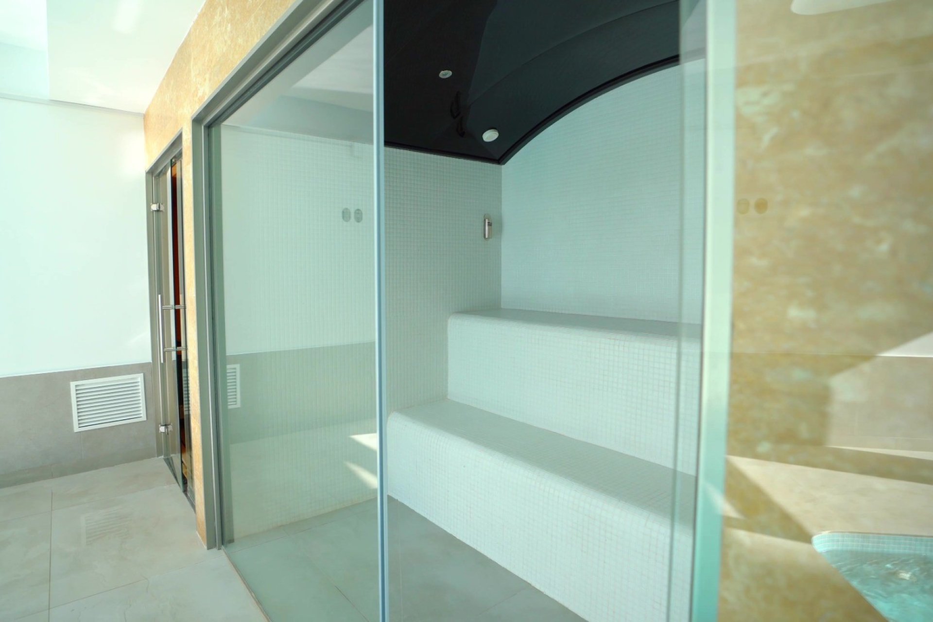 Odsprzedaż - Apartament - Villajoyosa