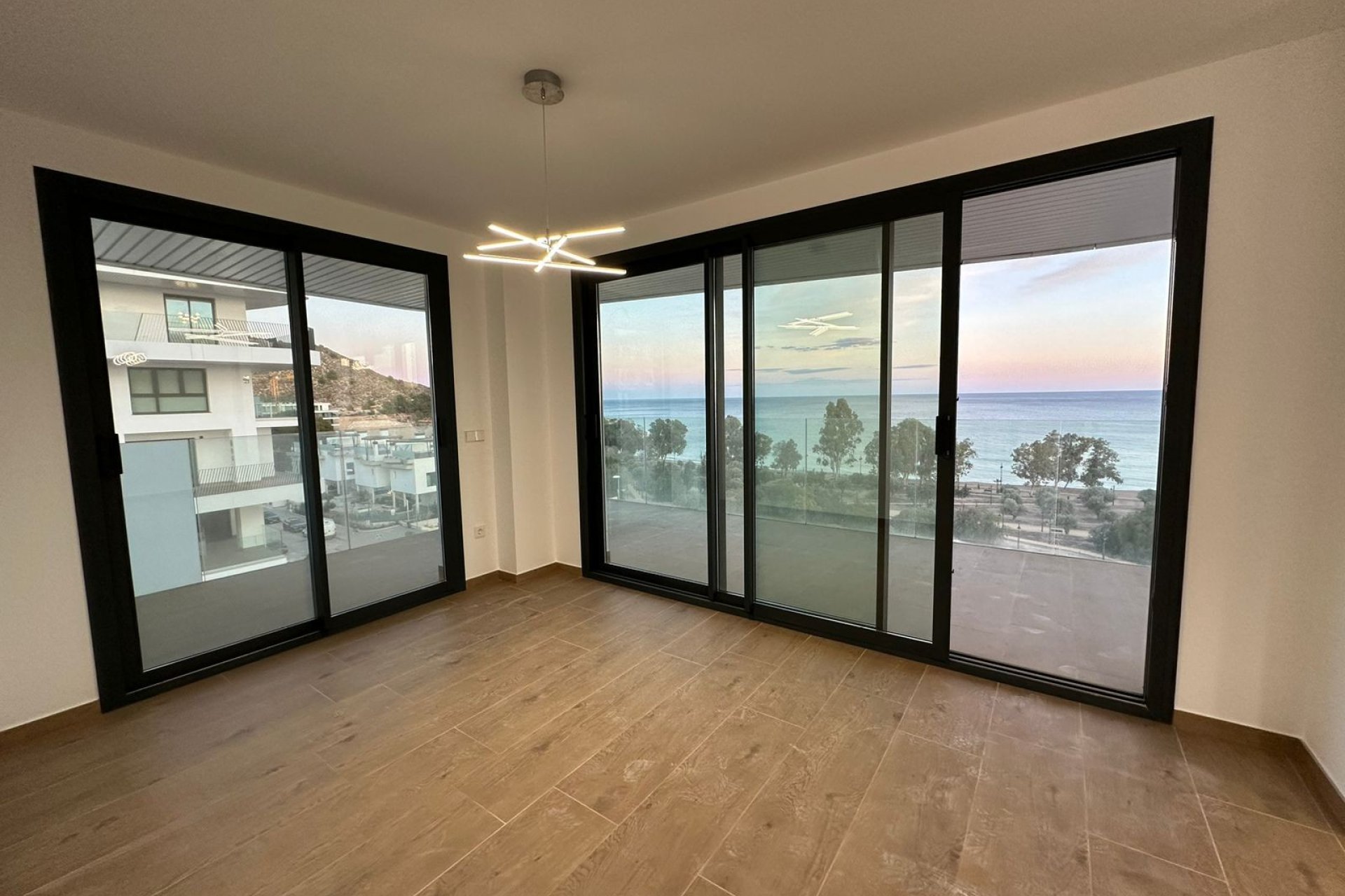 Odsprzedaż - Apartament - Villajoyosa