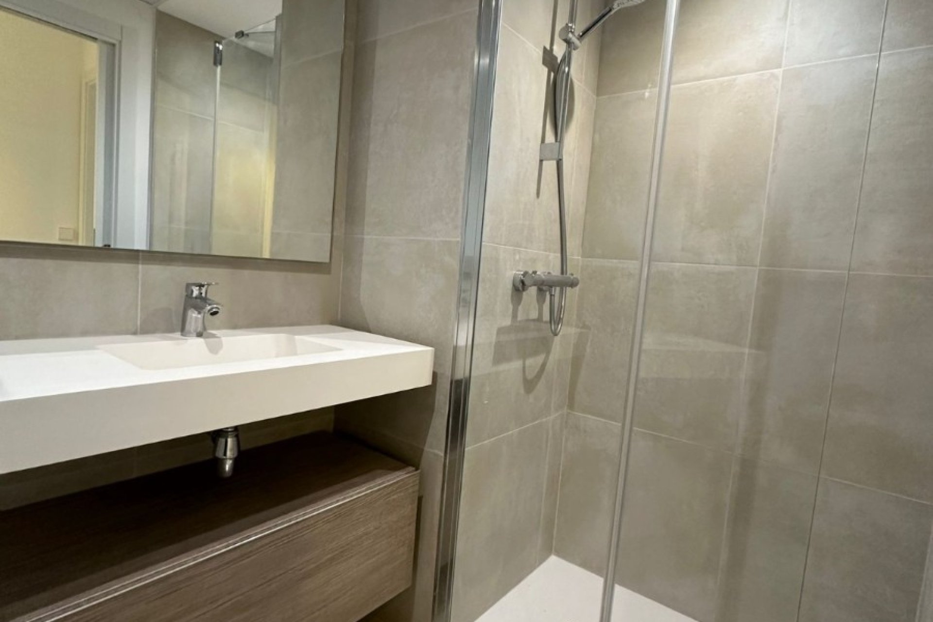 Odsprzedaż - Apartament - Villajoyosa