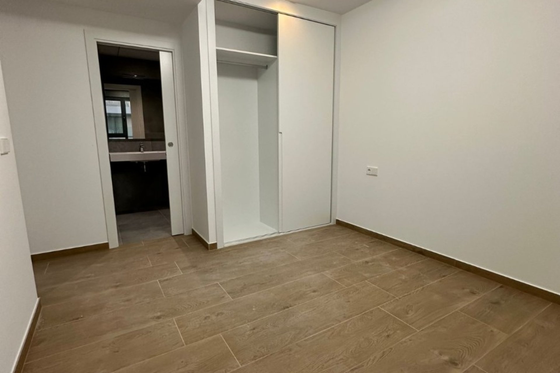 Odsprzedaż - Apartament - Villajoyosa