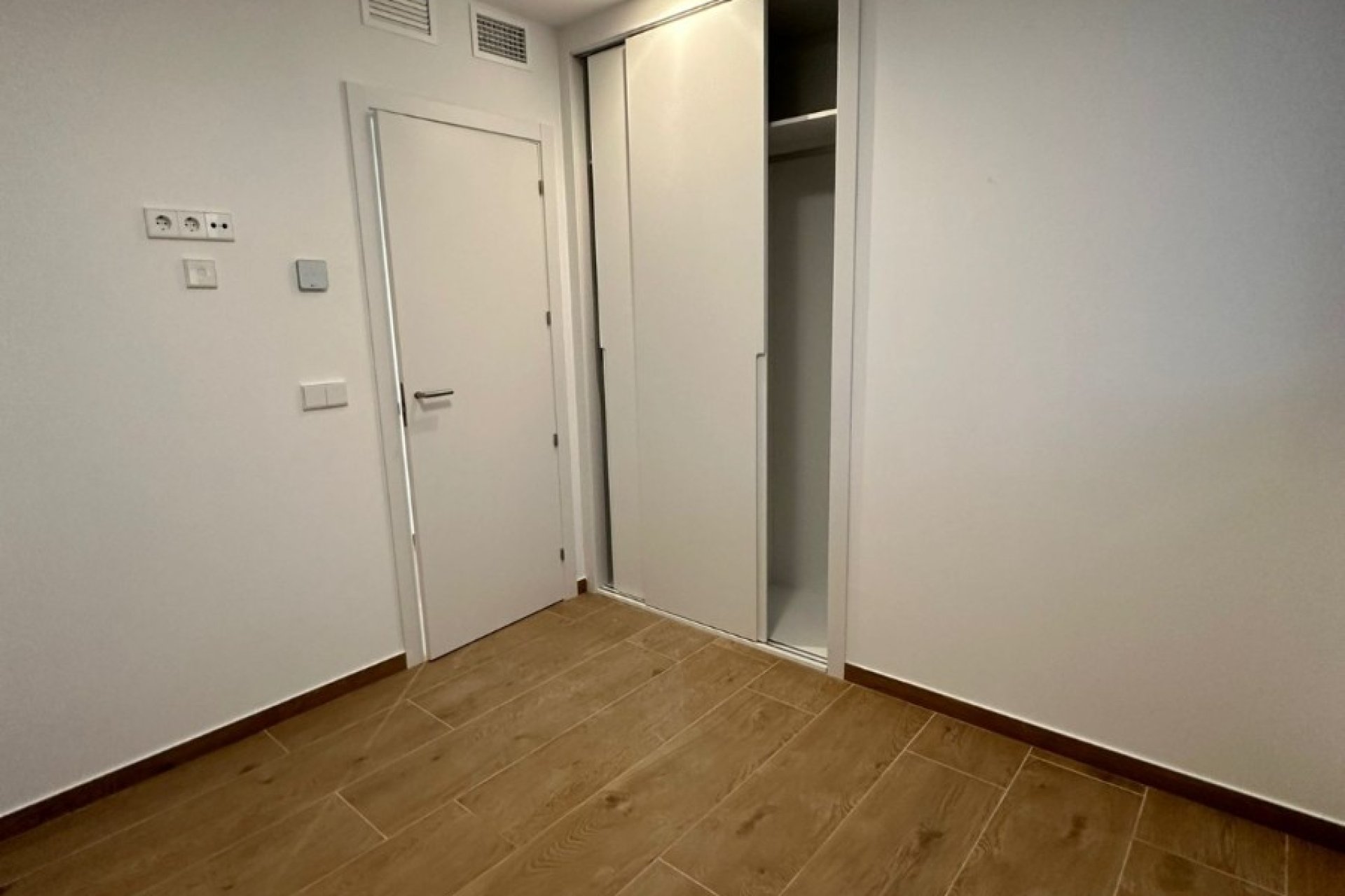 Odsprzedaż - Apartament - Villajoyosa