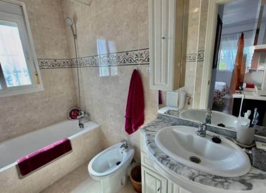 Odsprzedaż - Bungalow - Ciudad Quesada