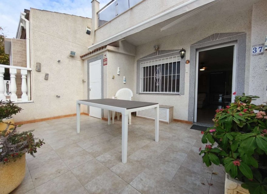 Odsprzedaż - Bungalow - Guardamar del Segura - Urbanizaciones