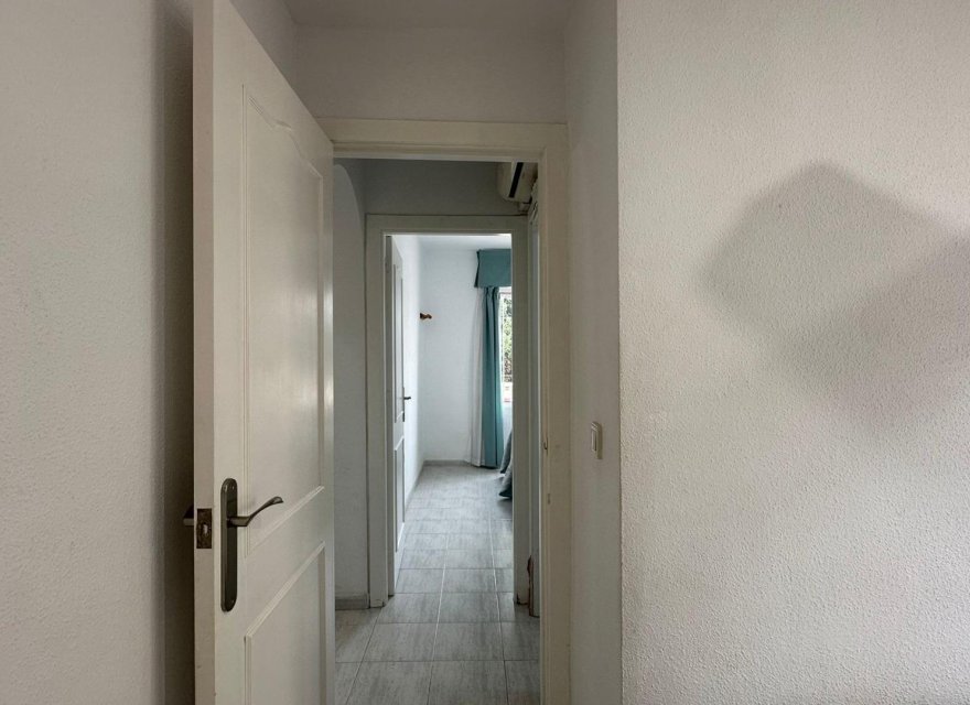 Odsprzedaż - Bungalow - Orihuela Costa - Los Almendros-la Florida