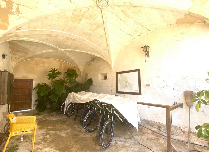 Odsprzedaż - Komercyjna - Felanitx