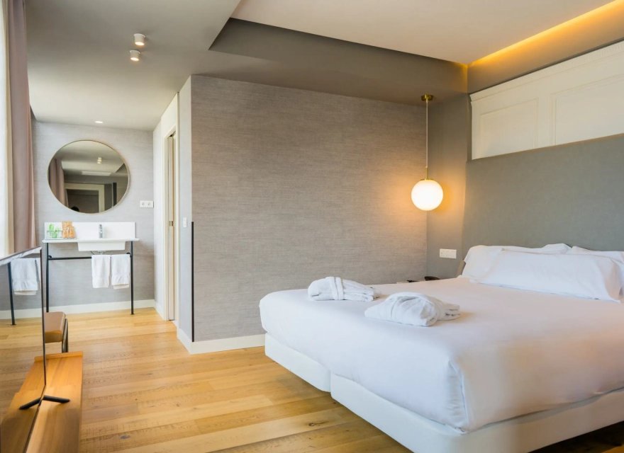 Odsprzedaż - Komercyjna - Horta-Guinardo