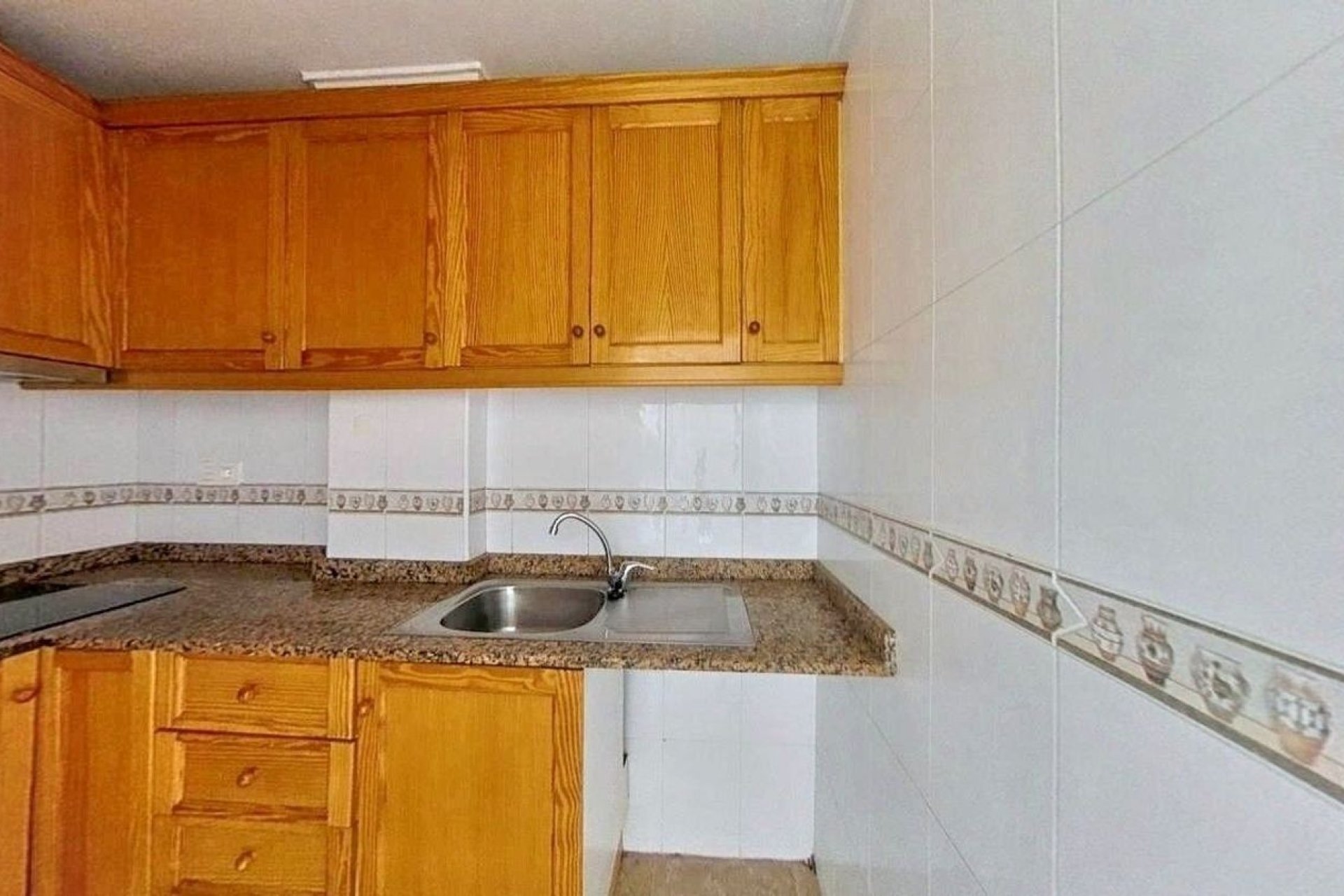 Odsprzedaż - Komercyjna - Torrevieja