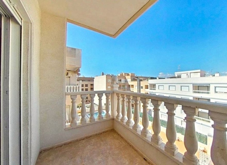 Odsprzedaż - Komercyjna - Torrevieja