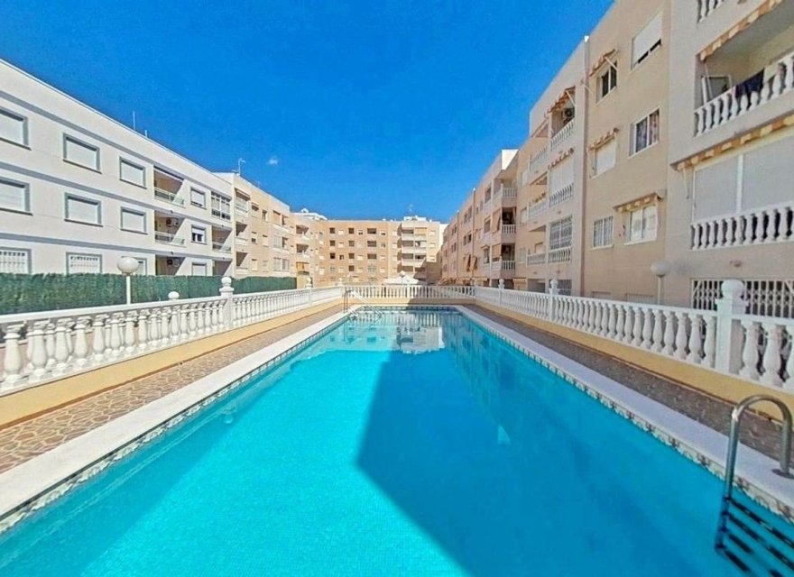 Odsprzedaż - Komercyjna - Torrevieja