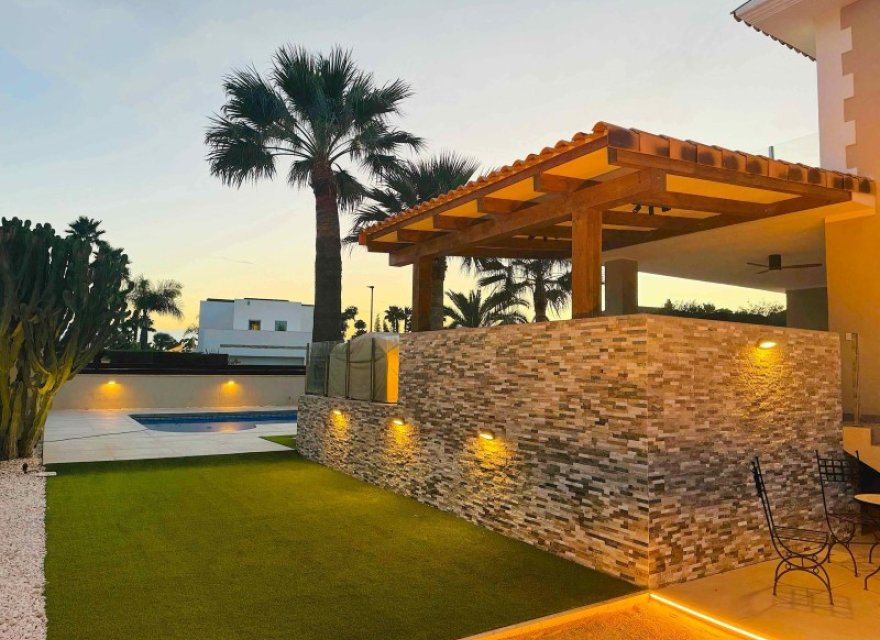 Odsprzedaż - Willa - Albir  - Costa Blanca