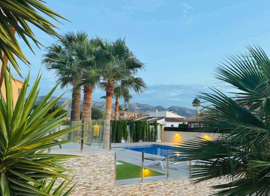 Odsprzedaż - Willa - Albir  - Costa Blanca