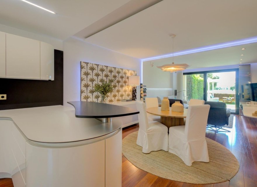 Odsprzedaż - Willa - Alicante - Alicante Golf