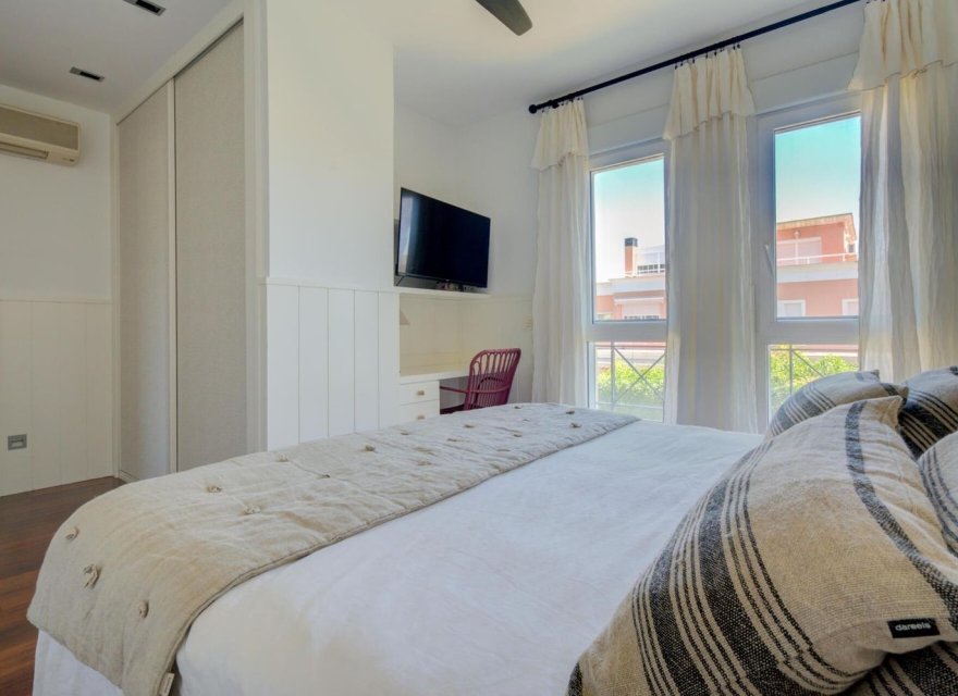 Odsprzedaż - Willa - Alicante - Alicante Golf