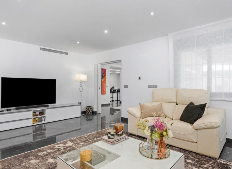 Odsprzedaż - Willa - Alicante (San Juan) - Franc Espinós