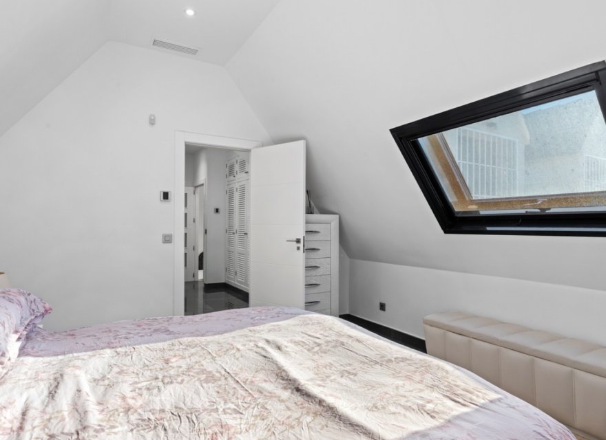 Odsprzedaż - Willa - Alicante (San Juan) - Franc Espinós