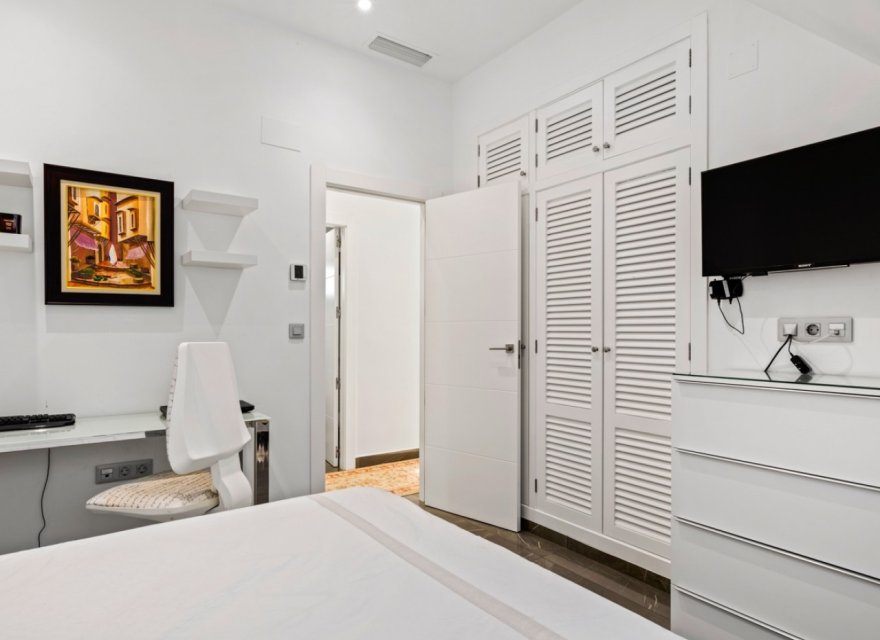 Odsprzedaż - Willa - Alicante (San Juan) - Franc Espinós