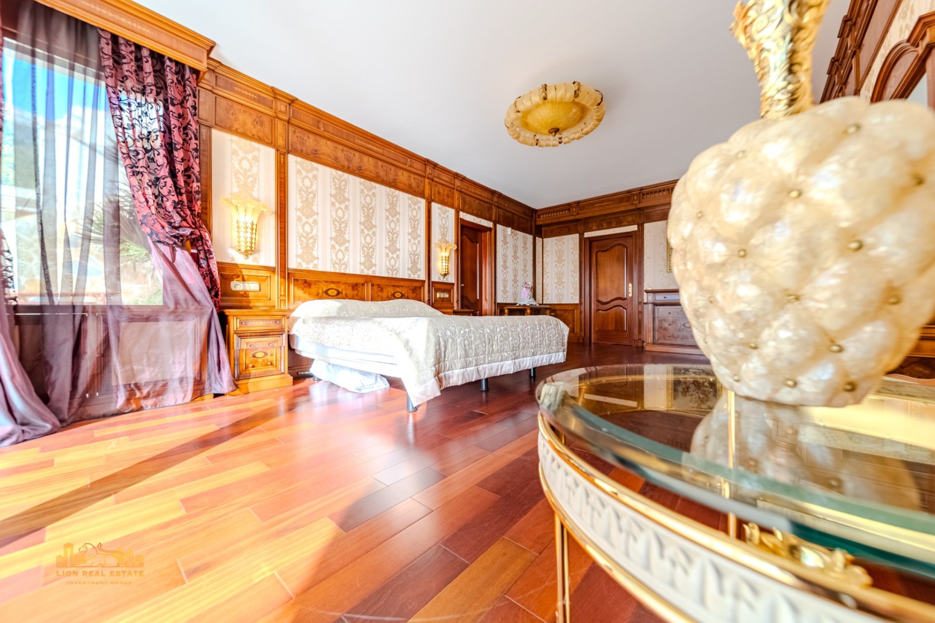 Odsprzedaż - Willa - Altea