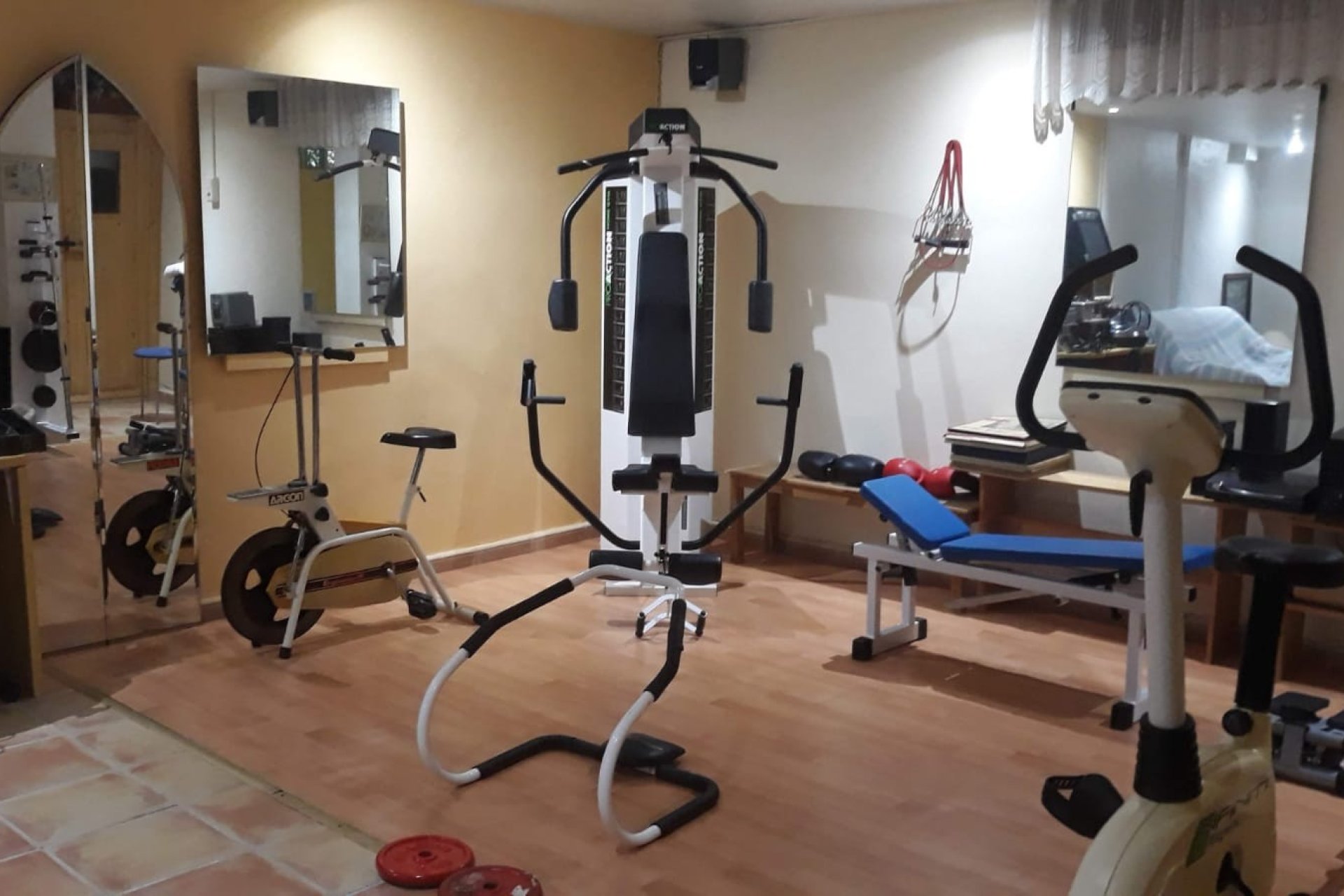 Odsprzedaż - Willa - Benidorm