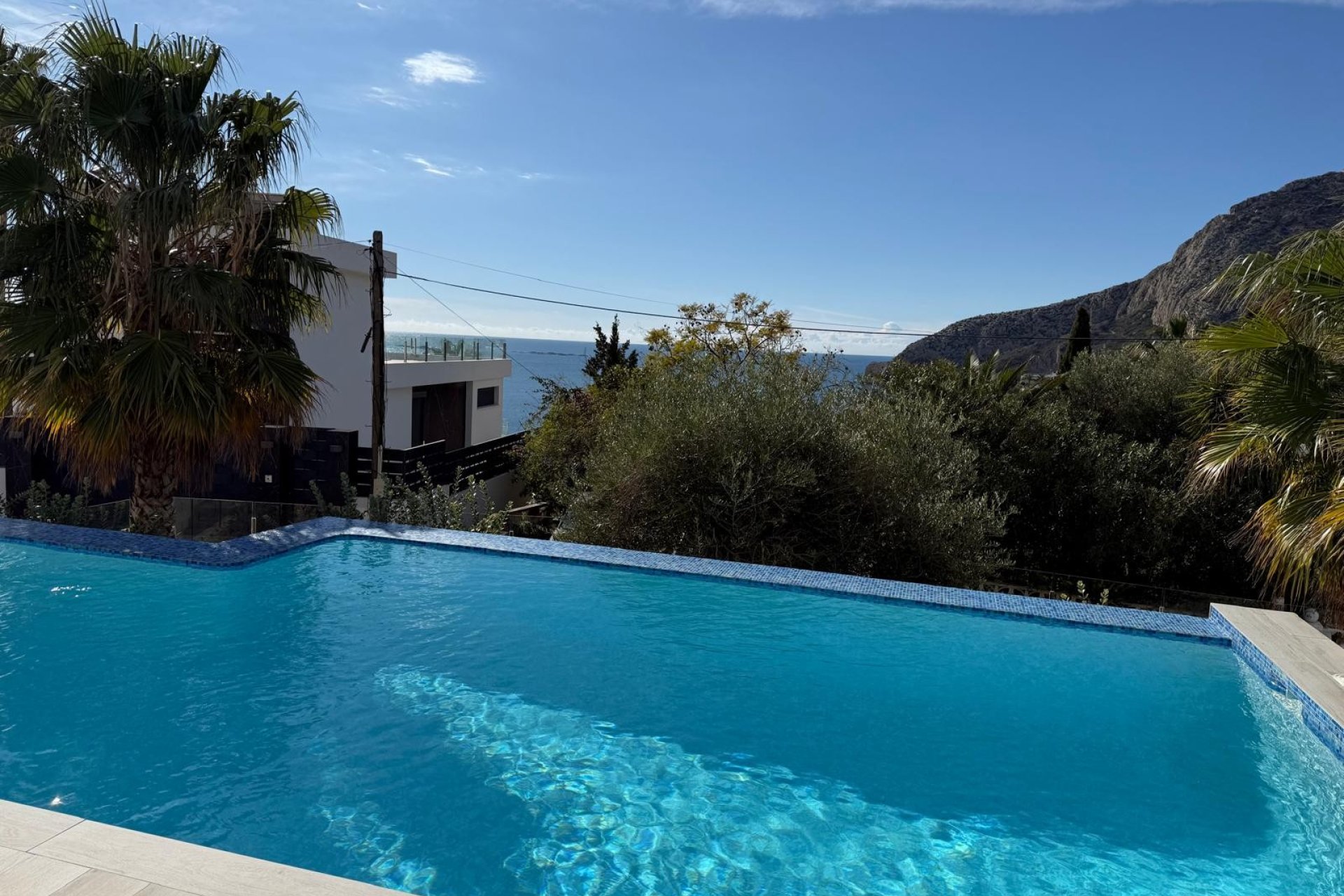 Odsprzedaż - Willa - Calpe