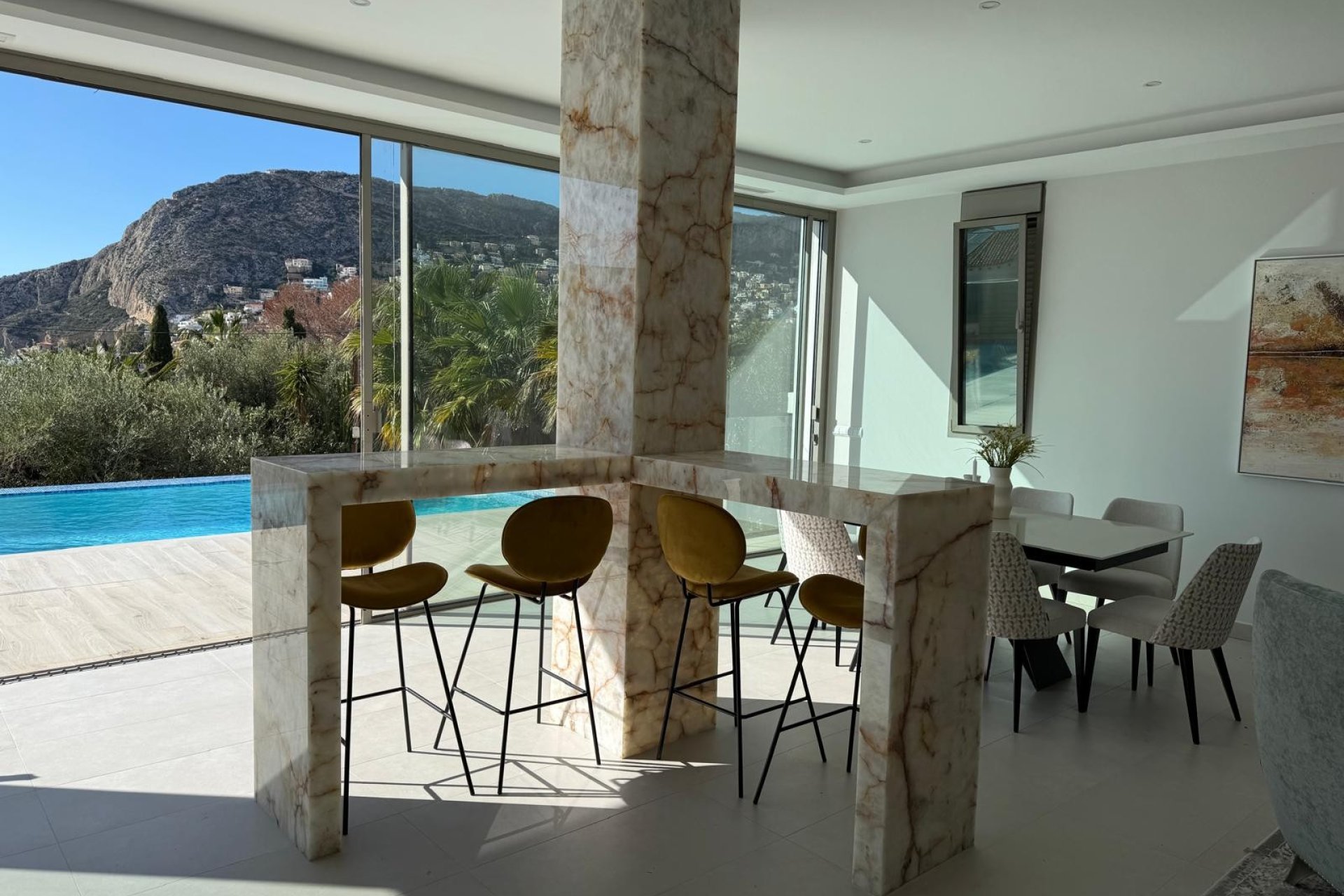 Odsprzedaż - Willa - Calpe