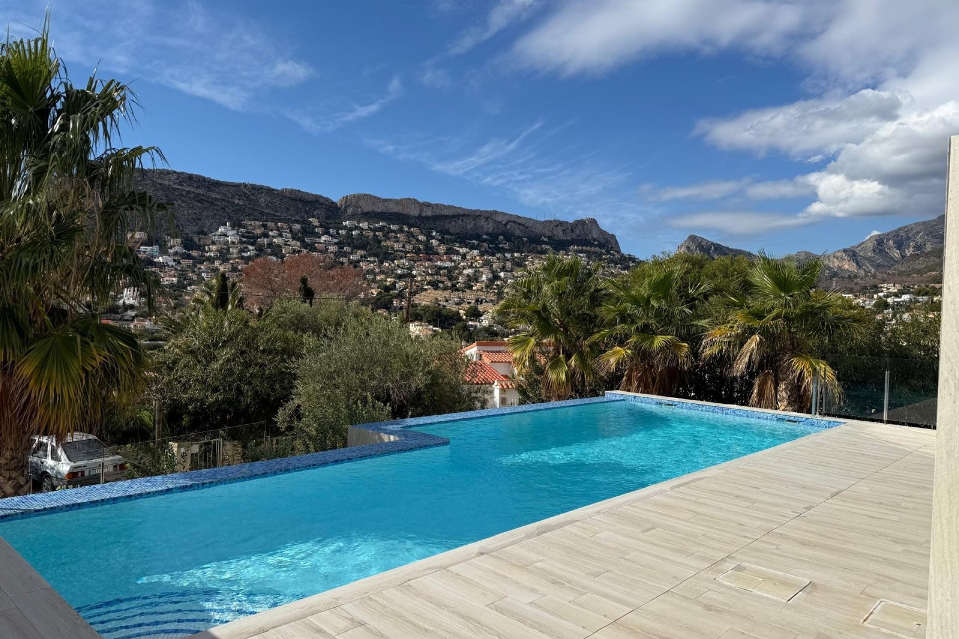 Odsprzedaż - Willa - Calpe