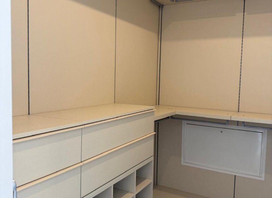 Odsprzedaż - Willa - Calpe