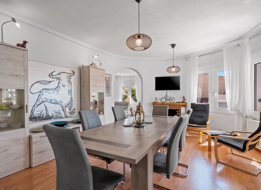 Odsprzedaż - Willa - Ciudad Quesada - Rojales