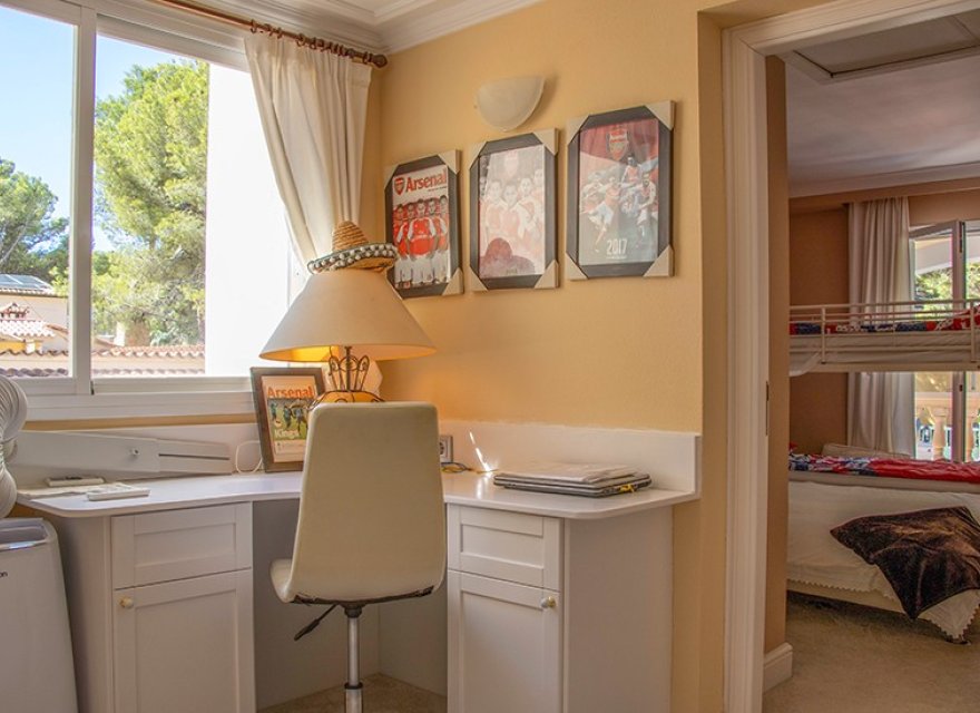 Odsprzedaż - Willa - El Toro