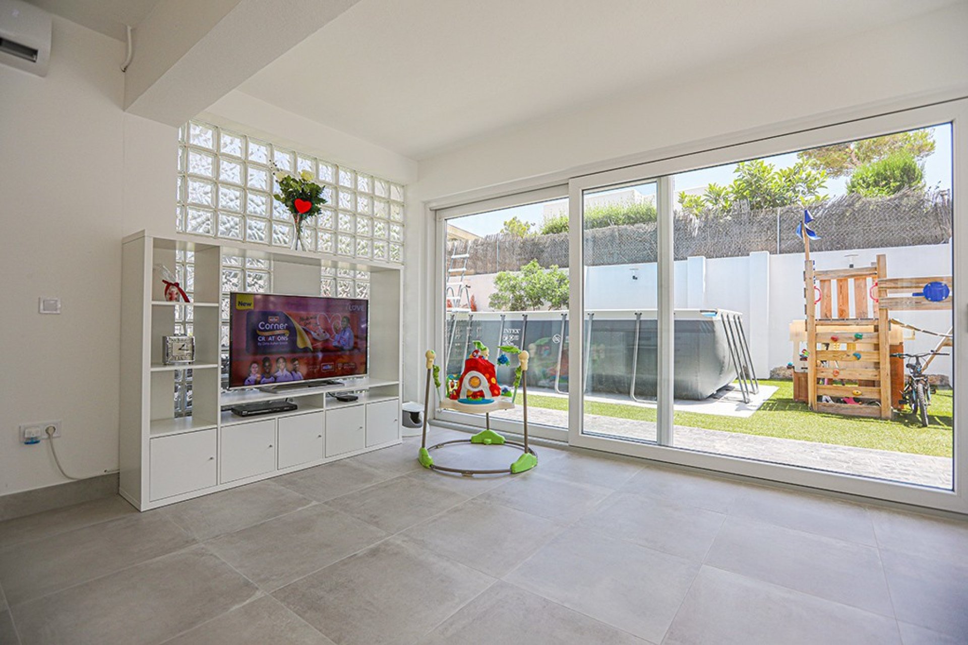 Odsprzedaż - Willa - El Toro